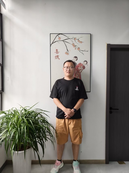 曹健